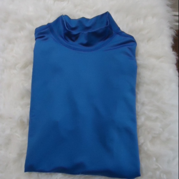 Adidas Mock Neck ClimaWarm Top  (M) - Picture 6 of 6